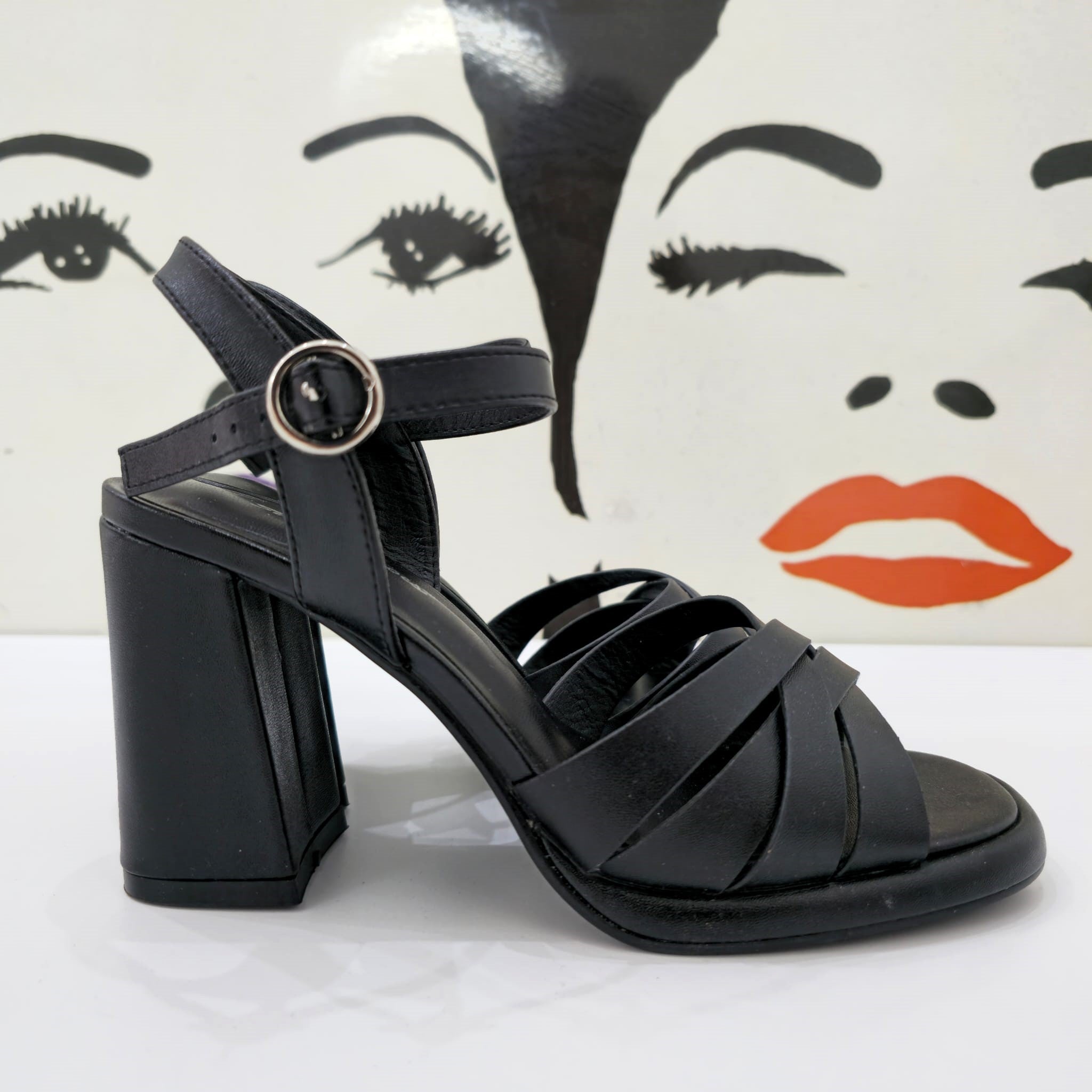 TACCO ANGEL M082